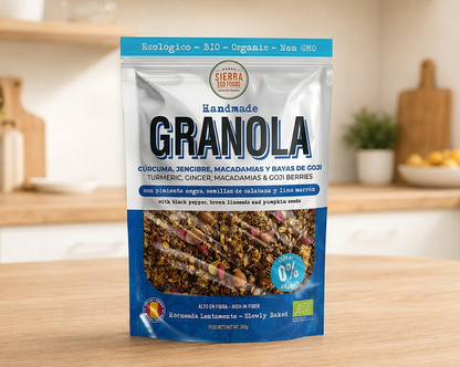 GRANOLA DE CÚRCUMA, JENGIBRE, MACADAMIAS Y BAYAS DE GOJI