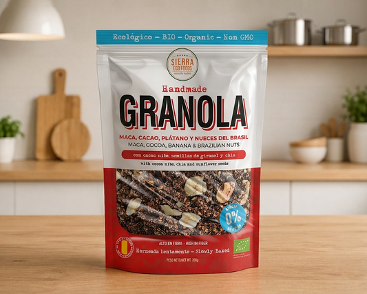 GRANOLA DE MACA, CACAO, PLÁTANO Y NUECES DEL BRASIL