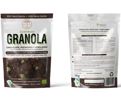 GRANOLA DE CHOCOLATE, PISTACHOS Y AVELLANAS